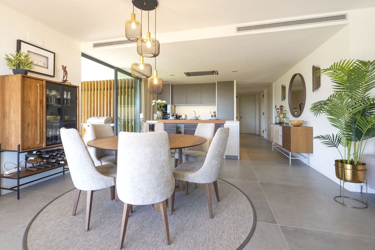 3 soveværelse Lejlighed til salg i Sotogrande med garage - € 1.490.000 (Ref: 9077194)