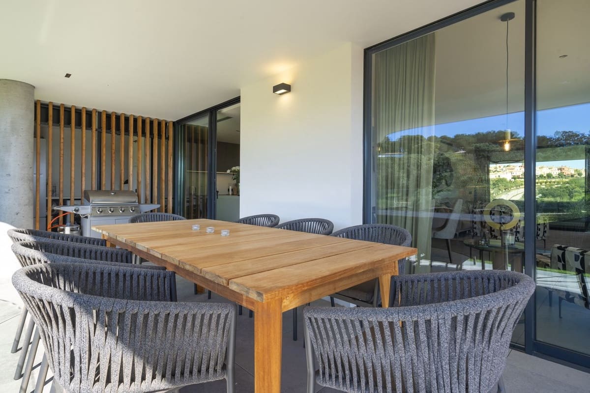 3 soveværelse Lejlighed til salg i Sotogrande med garage - € 1.490.000 (Ref: 9077194)