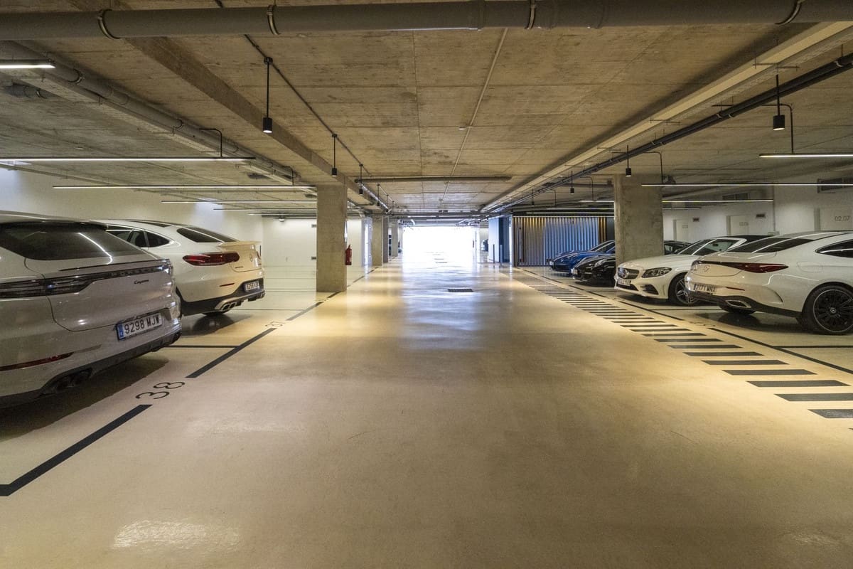 3 soveværelse Lejlighed til salg i Sotogrande med garage - € 1.490.000 (Ref: 9077194)
