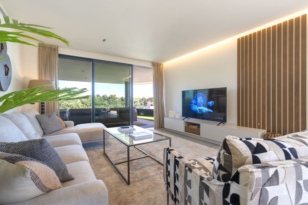 3 soveværelse Lejlighed til salg i Sotogrande med garage - € 1.490.000 (Ref: 9077194)