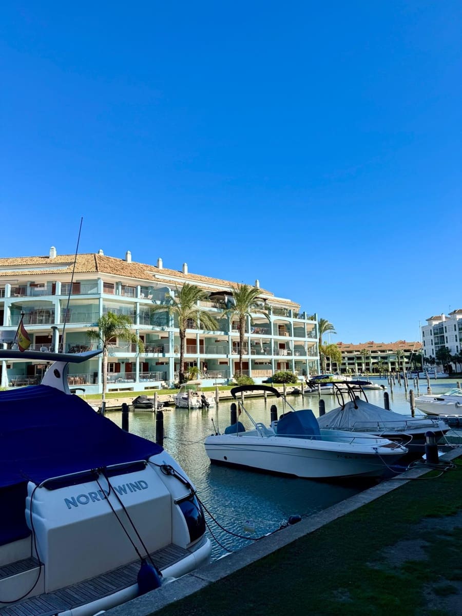6 soveværelse Lejlighed til salg i Sotogrande - € 1.400.000 (Ref: 9077196)