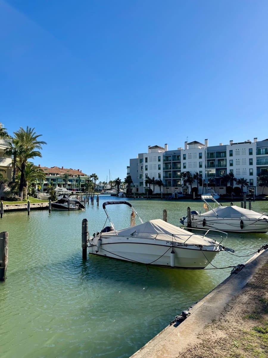 6 soveværelse Lejlighed til salg i Sotogrande - € 1.400.000 (Ref: 9077196)