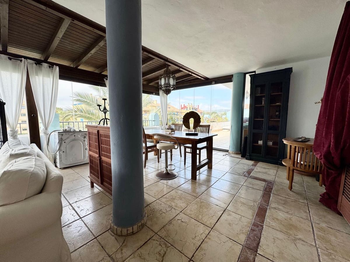 6 soveværelse Lejlighed til salg i Sotogrande - € 1.400.000 (Ref: 9077196)