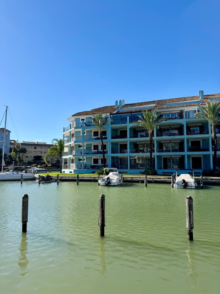 6 soveværelse Lejlighed til salg i Sotogrande - € 1.400.000 (Ref: 9077196)
