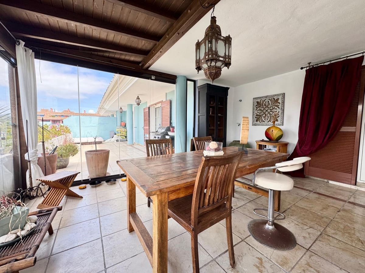 6 soveværelse Lejlighed til salg i Sotogrande - € 1.400.000 (Ref: 9077196)