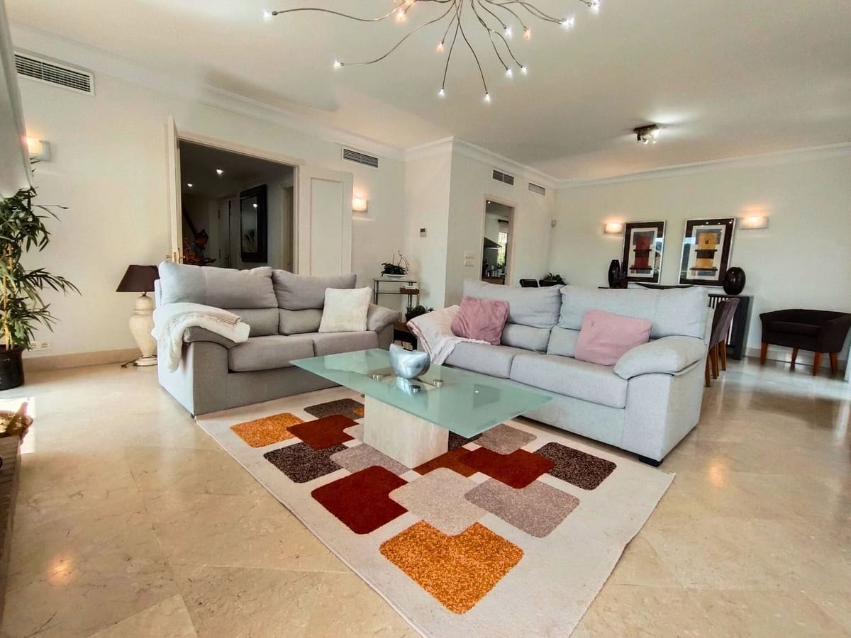 3 soveværelse Villa til salg i Sotogrande - € 1.275.000 (Ref: 9077197)