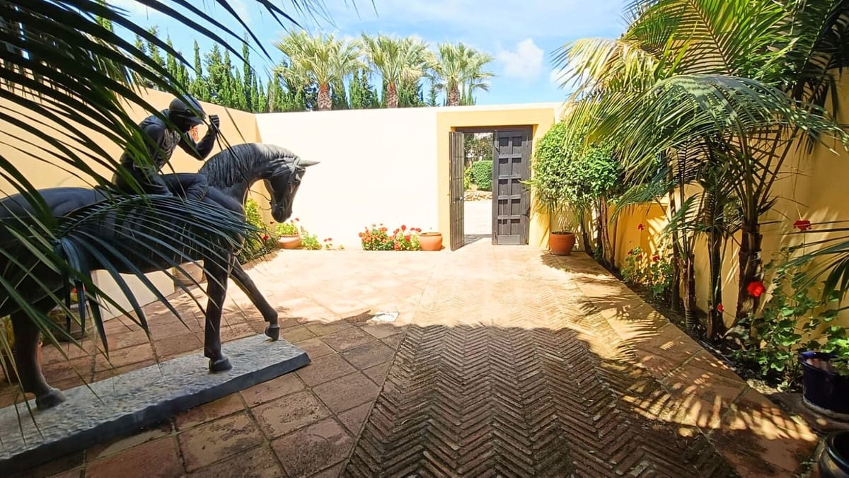 3 soveværelse Villa til salg i Sotogrande - € 1.275.000 (Ref: 9077197)