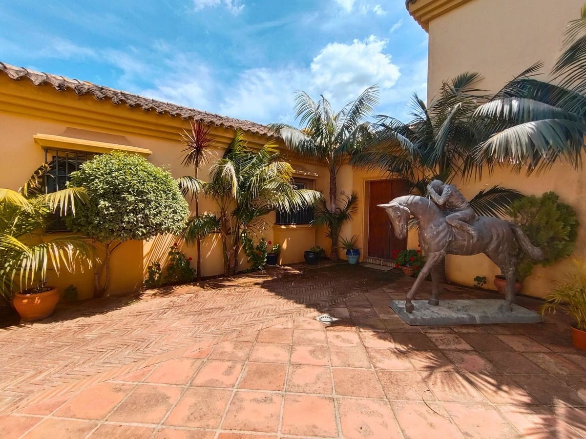 3 soveværelse Villa til salg i Sotogrande - € 1.275.000 (Ref: 9077197)