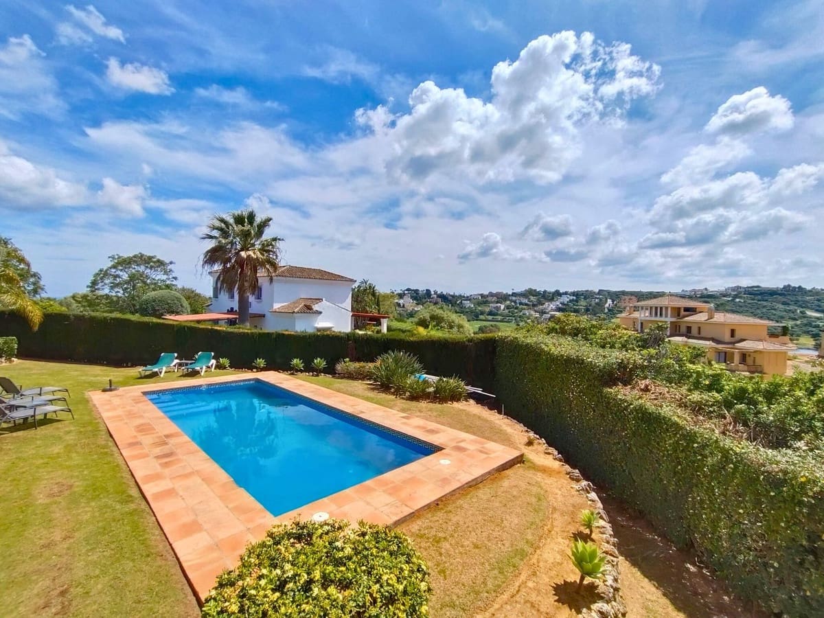 3 soveværelse Villa til salg i Sotogrande - € 1.275.000 (Ref: 9077197)