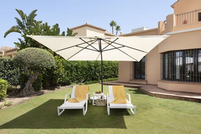 4 soveværelse Byhus til salg i Sotogrande, San Roque med garage - € 1.180.000 (Ref: 9077201)