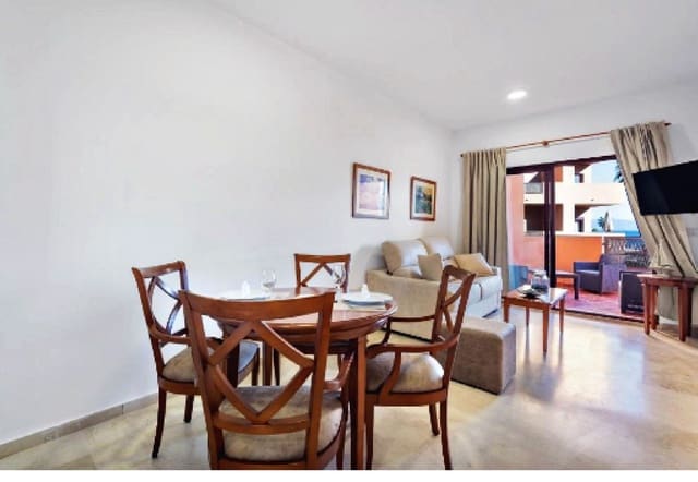 15 slaapkamer Commercieel te koop in Manilva met garage - € 3.100.000 (Ref: 9077202)