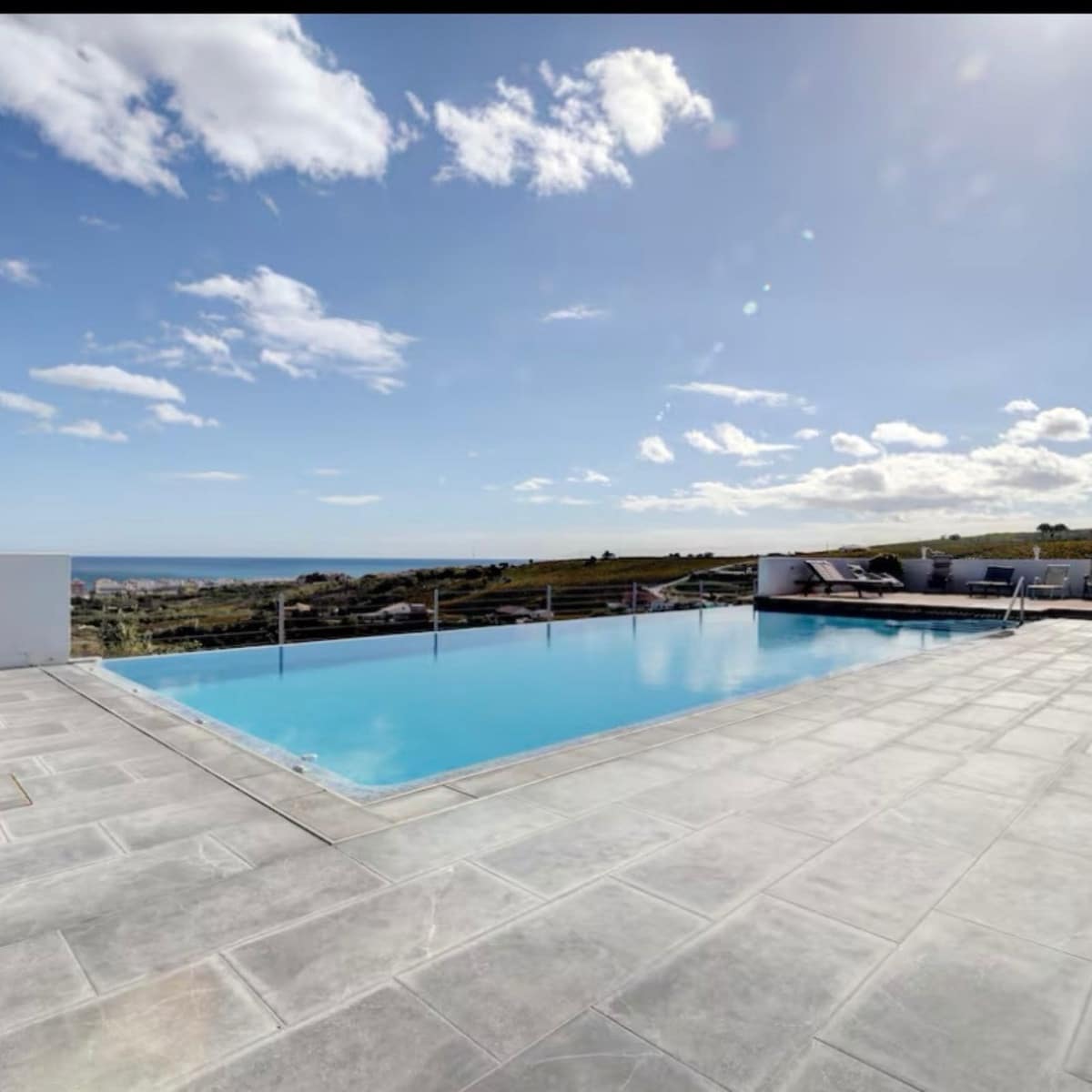 6 soverom Villa til salgs i Manilva med garasje - € 2 500 000 (Ref: 9077204)