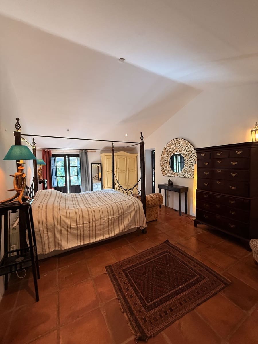 4 soverom Villa til salgs i Casares - € 1 450 000 (Ref: 9077212)