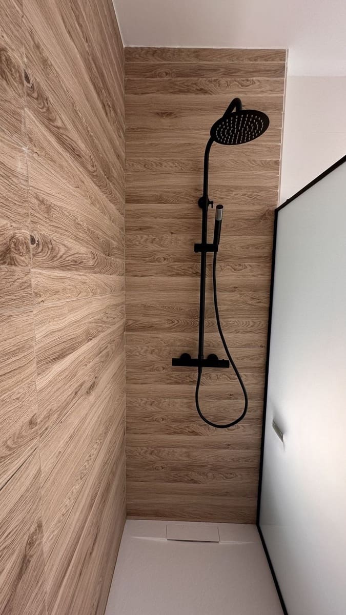 4 bedroom Villa for sale in La Duquesa / Puerto de la Duquesa - € 1,195,000 (Ref: 9077216)