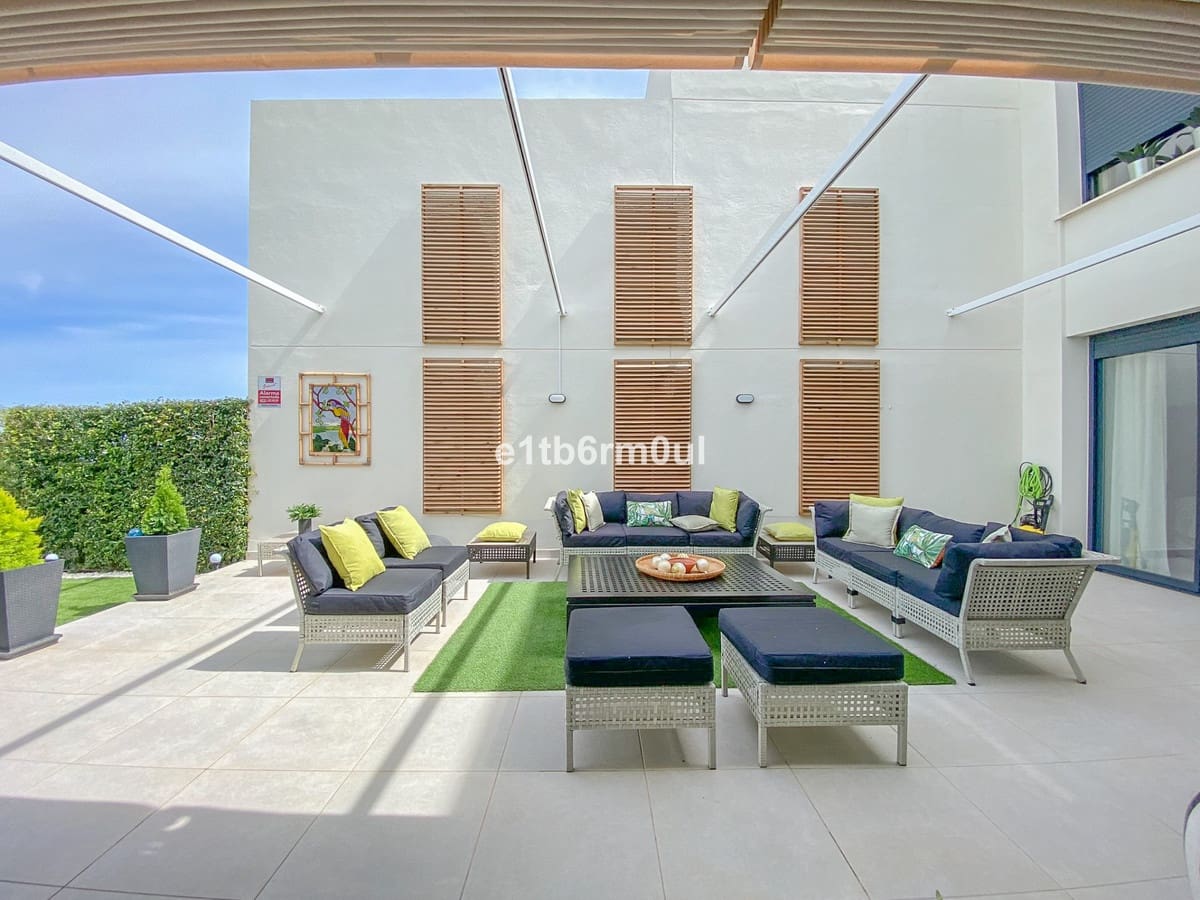 3 soveværelse Villa til salg i Bahia de Casares - € 1.200.000 (Ref: 9077218)