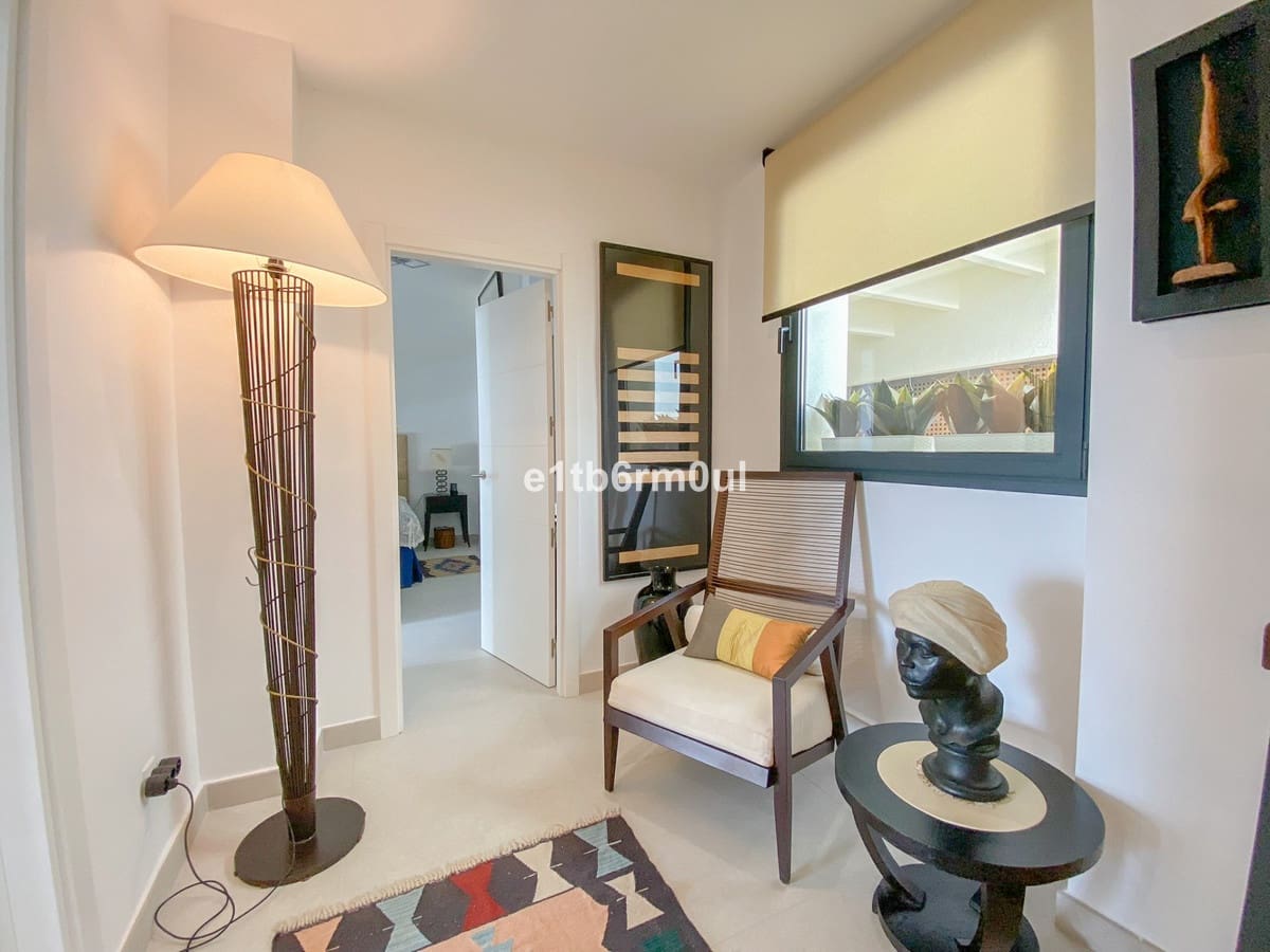 3 soveværelse Villa til salg i Bahia de Casares - € 1.200.000 (Ref: 9077218)