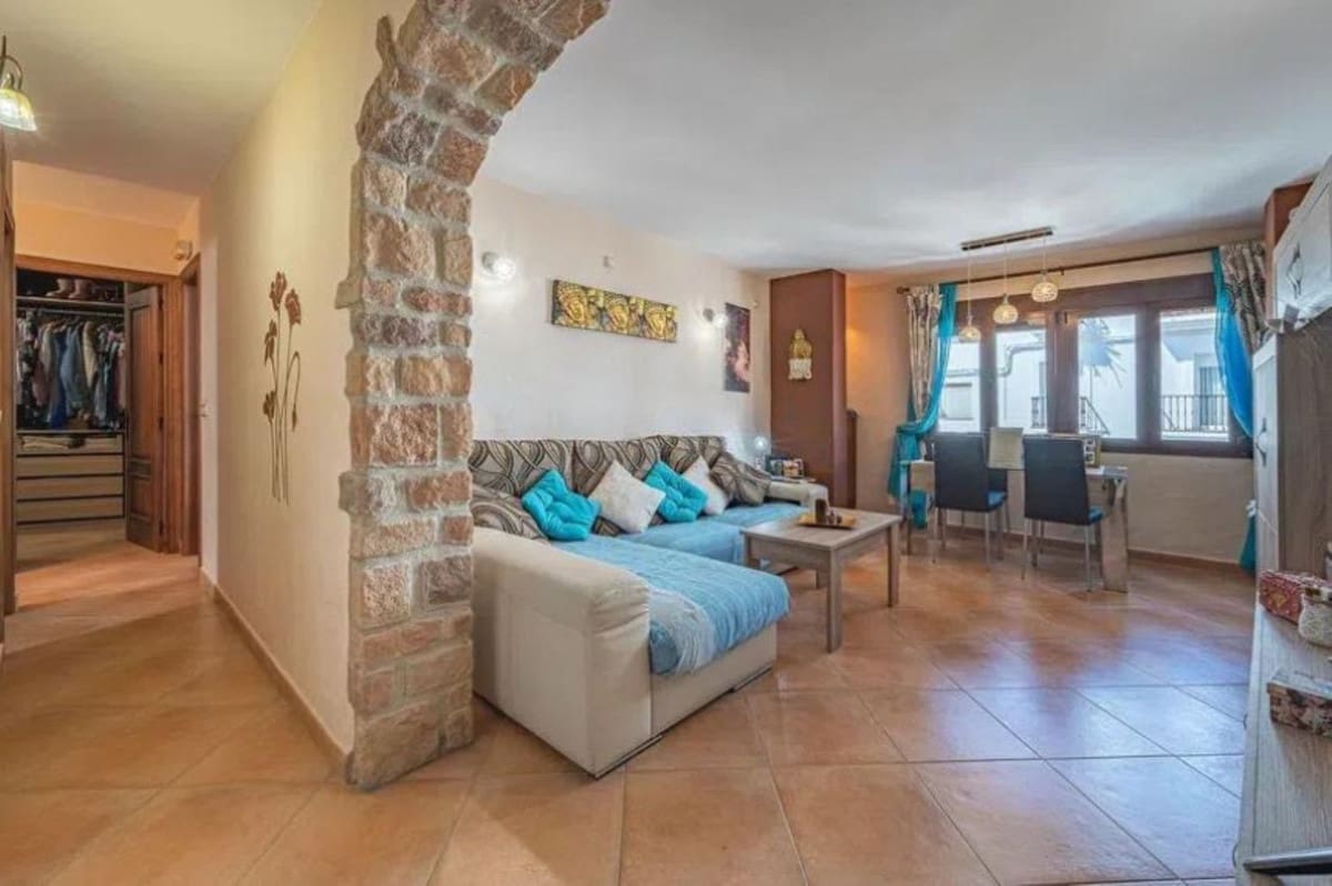 10 soveværelse Erhverv til salg i Manilva - € 999.000 (Ref: 9077219)