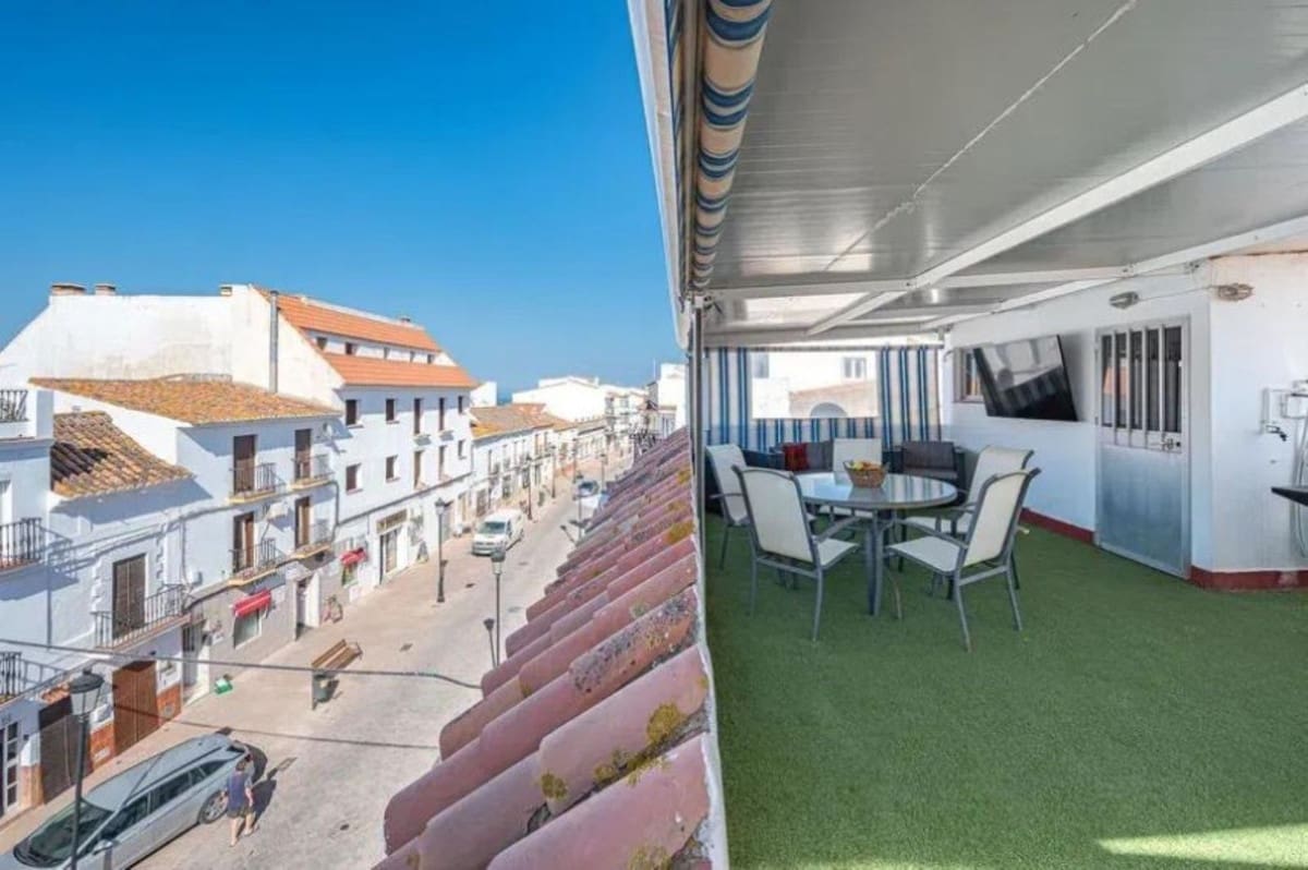 10 soveværelse Erhverv til salg i Manilva - € 999.000 (Ref: 9077219)