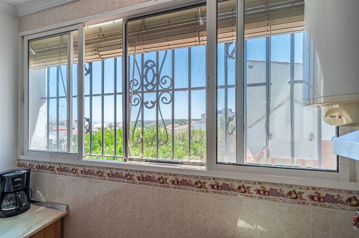 10 soveværelse Erhverv til salg i Manilva - € 999.000 (Ref: 9077219)