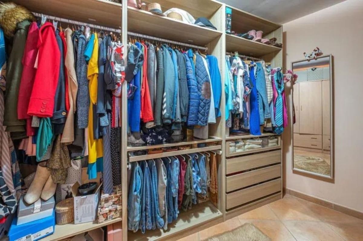 10 soveværelse Erhverv til salg i Manilva - € 999.000 (Ref: 9077219)