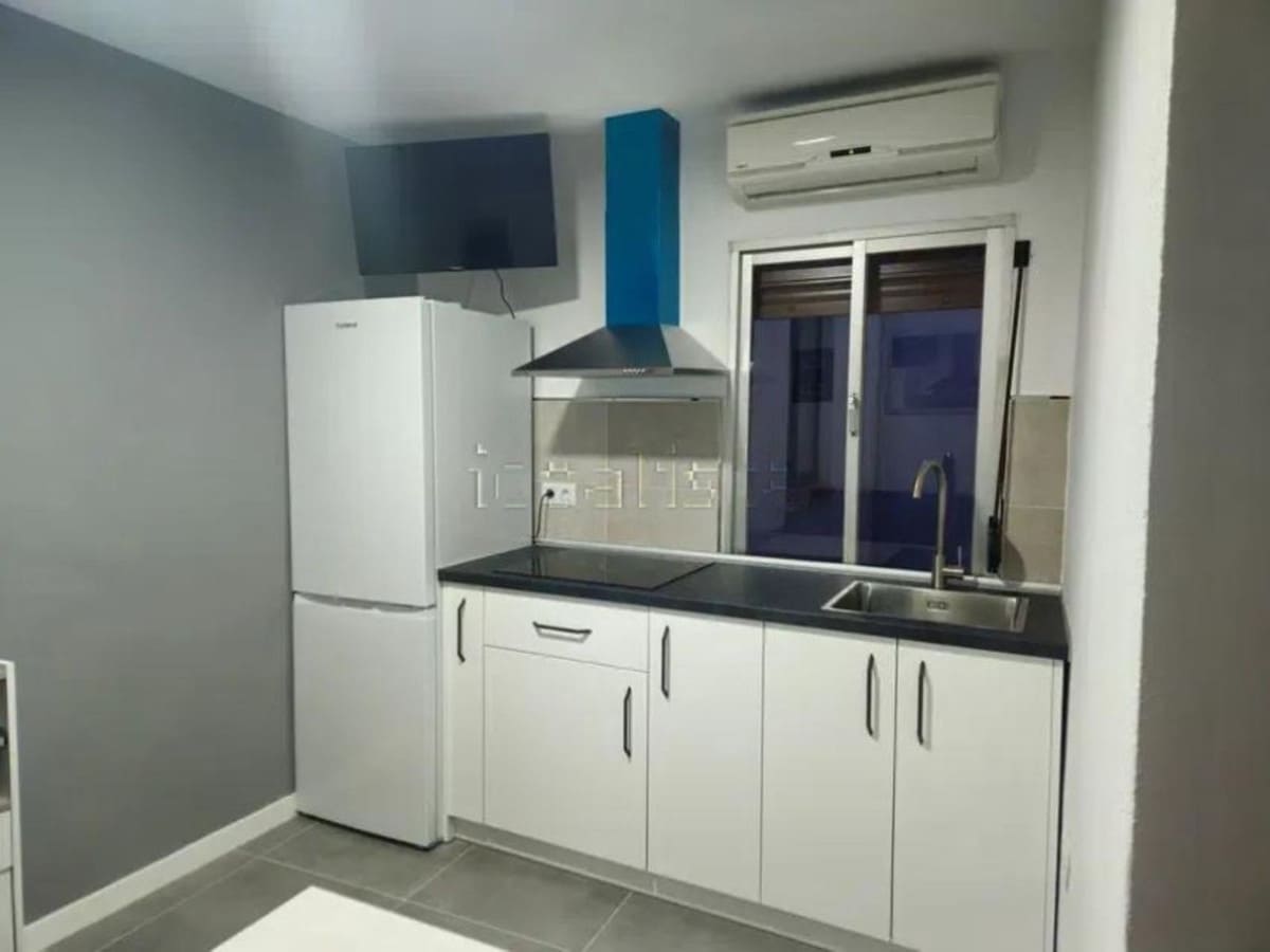 10 soveværelse Erhverv til salg i Manilva - € 999.000 (Ref: 9077219)