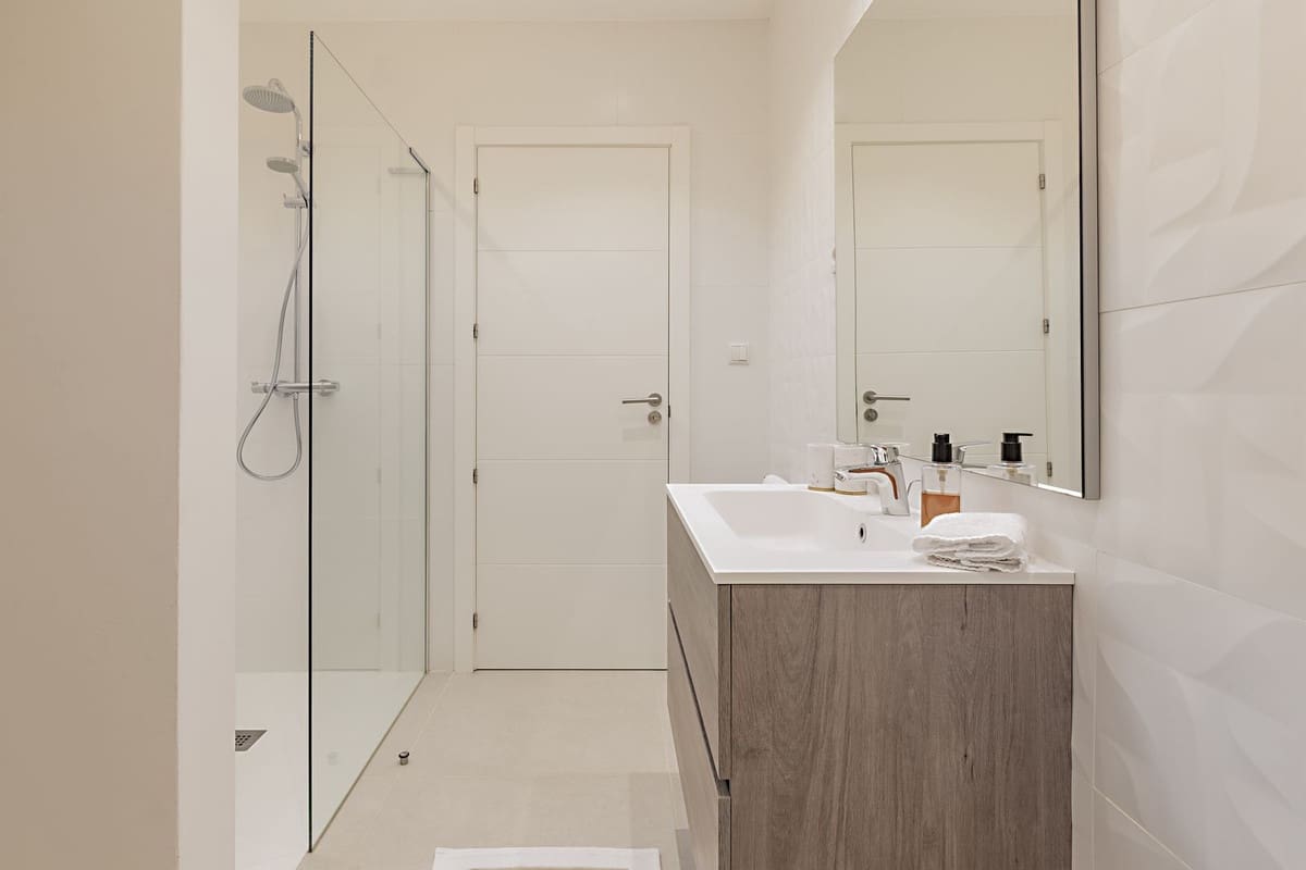 4 slaapkamer Huis te koop in Bahia de Casares met garage - € 950.000 (Ref: 9077220)