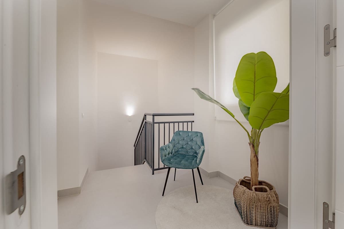 4 slaapkamer Huis te koop in Bahia de Casares met garage - € 950.000 (Ref: 9077220)