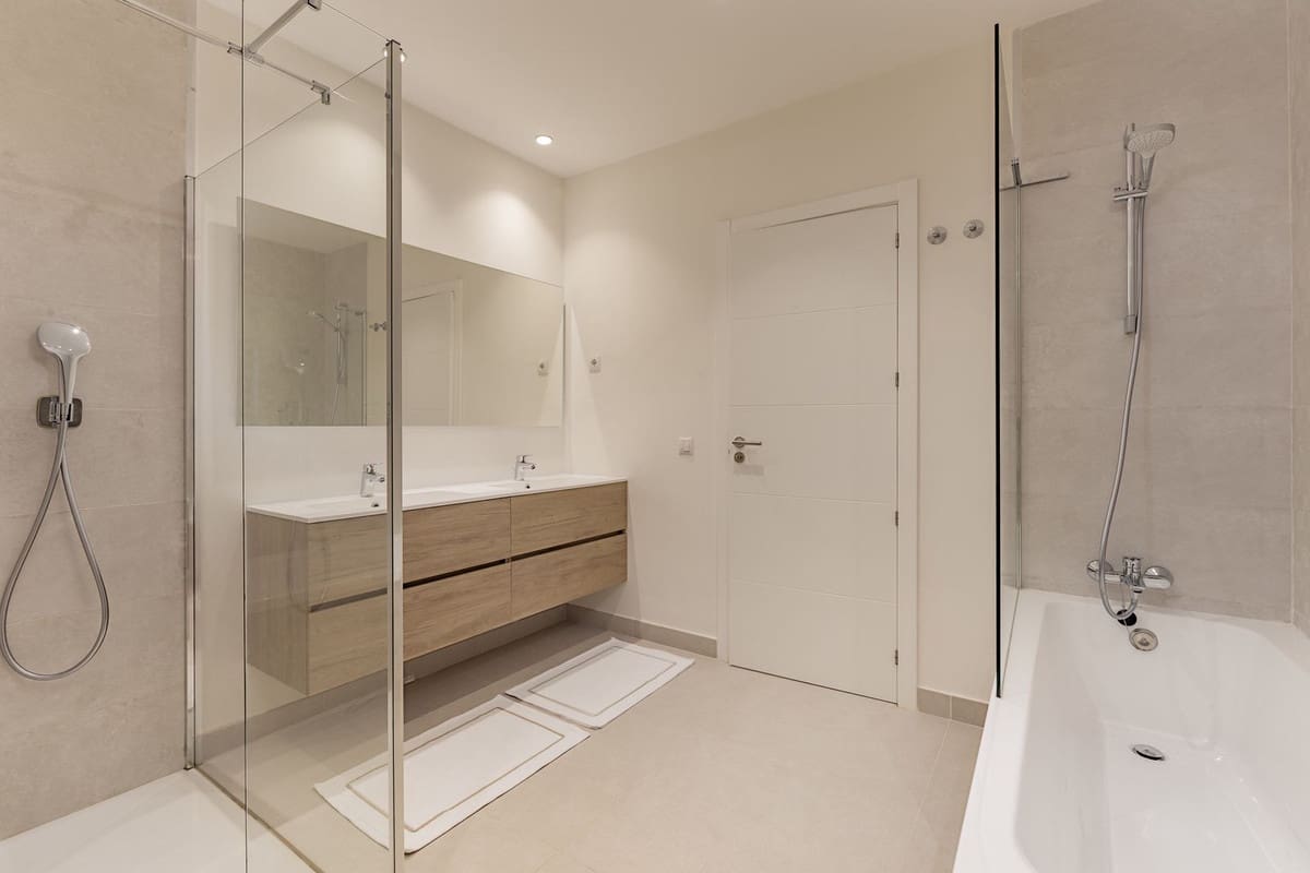 4 slaapkamer Huis te koop in Bahia de Casares met garage - € 950.000 (Ref: 9077220)