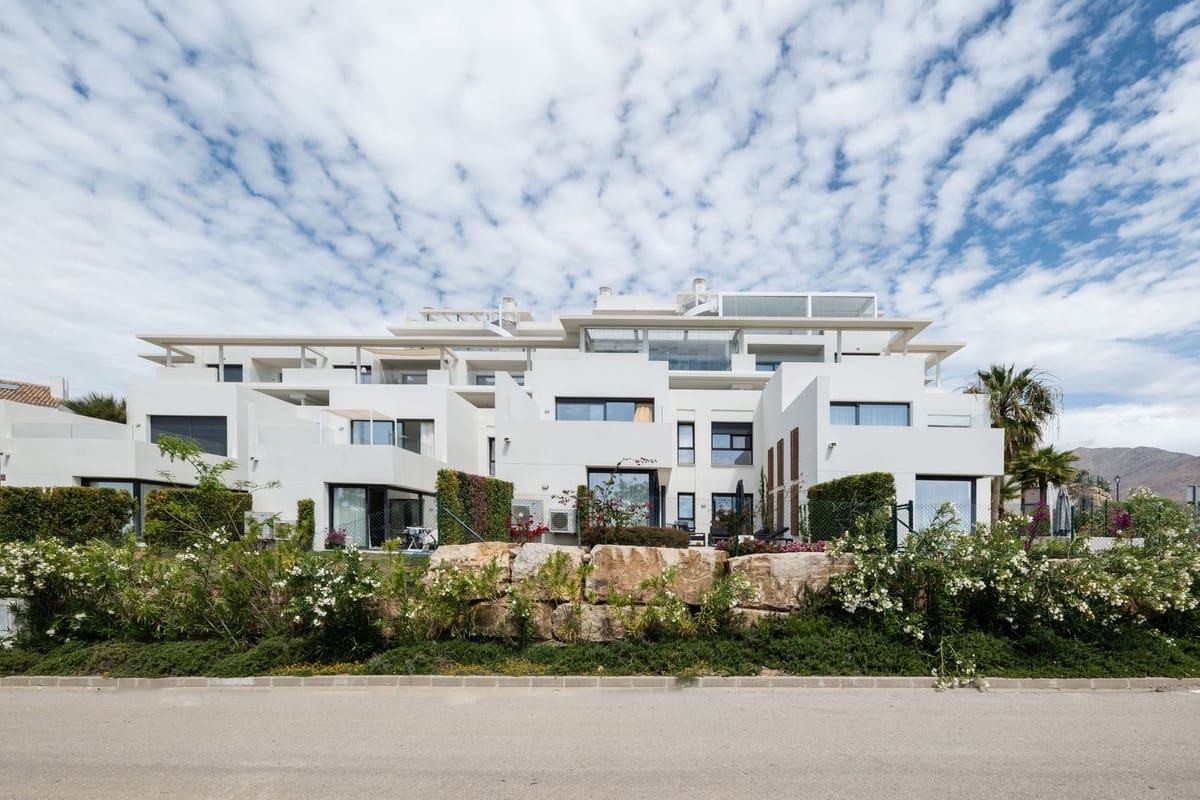 3 chambre Maison de Ville à vendre à Casares avec garage - 890 000 € (Ref: 9077221)