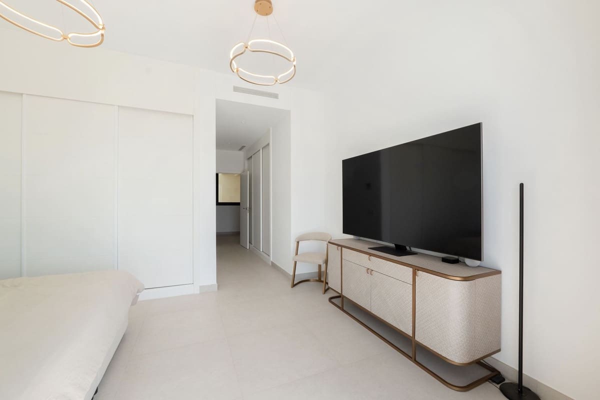 3 chambre Maison de Ville à vendre à Casares avec garage - 890 000 € (Ref: 9077221)