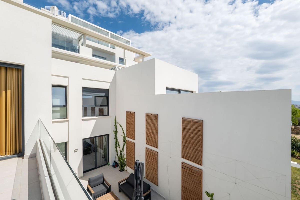 3 chambre Maison de Ville à vendre à Casares avec garage - 890 000 € (Ref: 9077221)