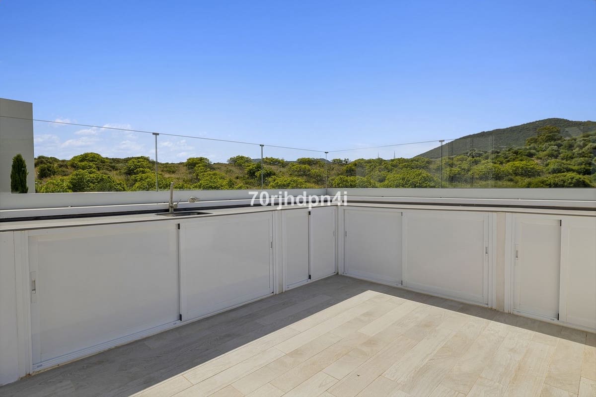 3 bedroom Apartment for sale in Casares - € 790,000 (Ref: 9077225)