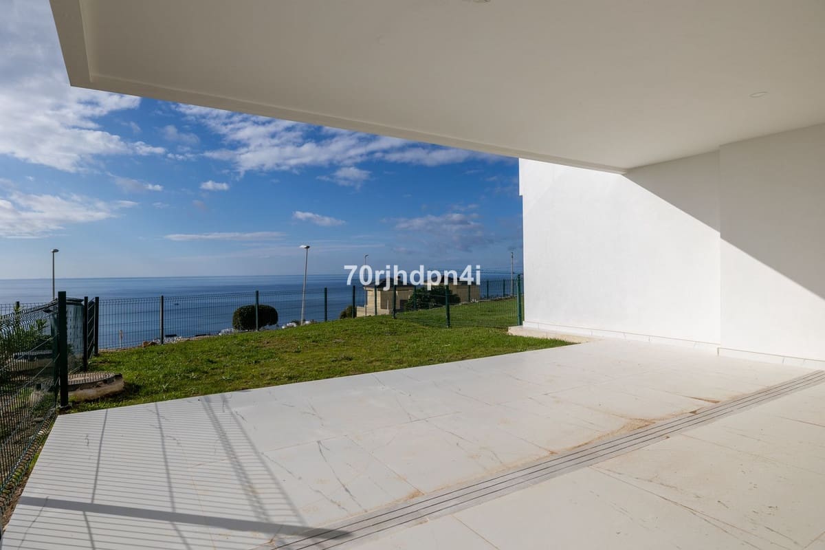 3 bedroom Apartment for sale in Casares with garage - € 745,000 (Ref: 9077226)