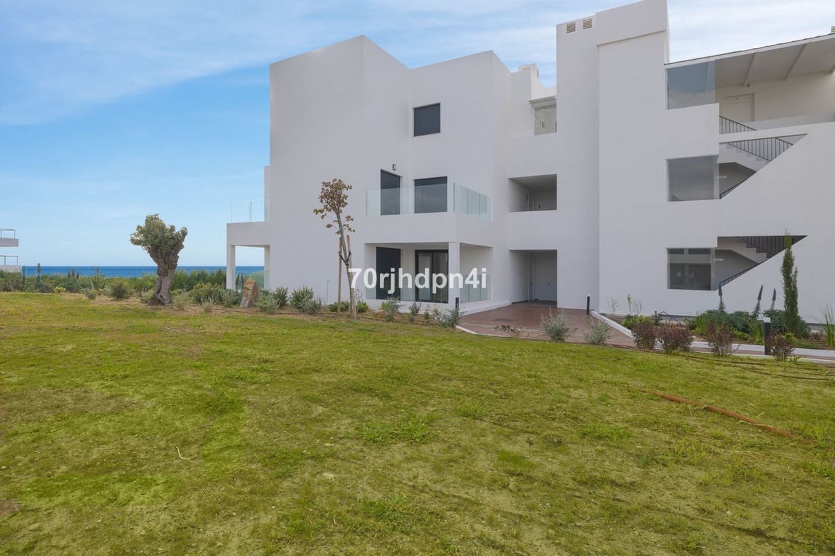3 bedroom Apartment for sale in Casares with garage - € 745,000 (Ref: 9077226)