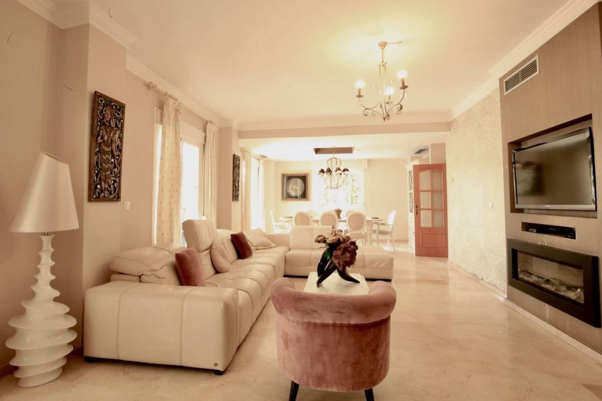 7 camera da letto Villa in vendita in Guadalmina - 1.695.000 € (Rif: 9077230)