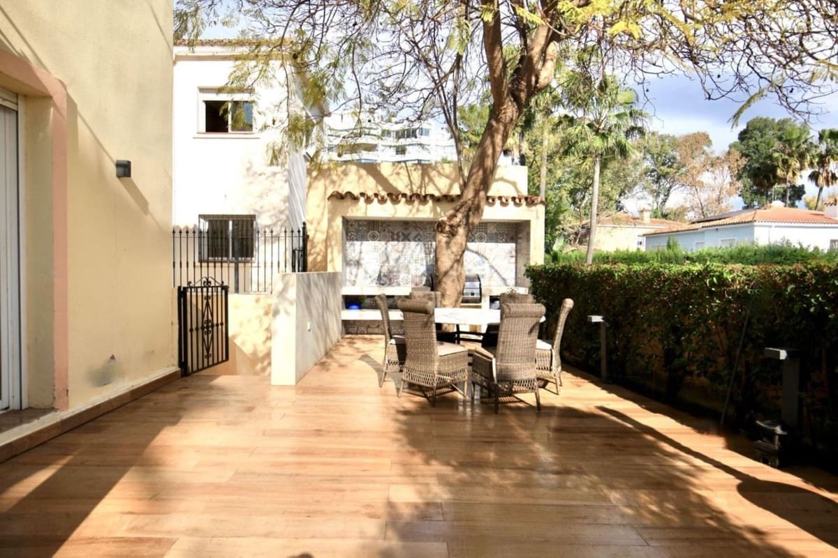 7 camera da letto Villa in vendita in Guadalmina - 1.695.000 € (Rif: 9077230)