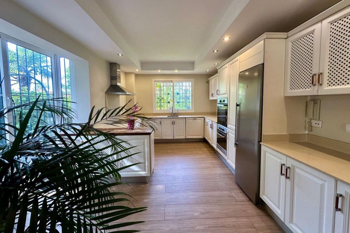 7 camera da letto Villa in vendita in Guadalmina - 1.695.000 € (Rif: 9077230)