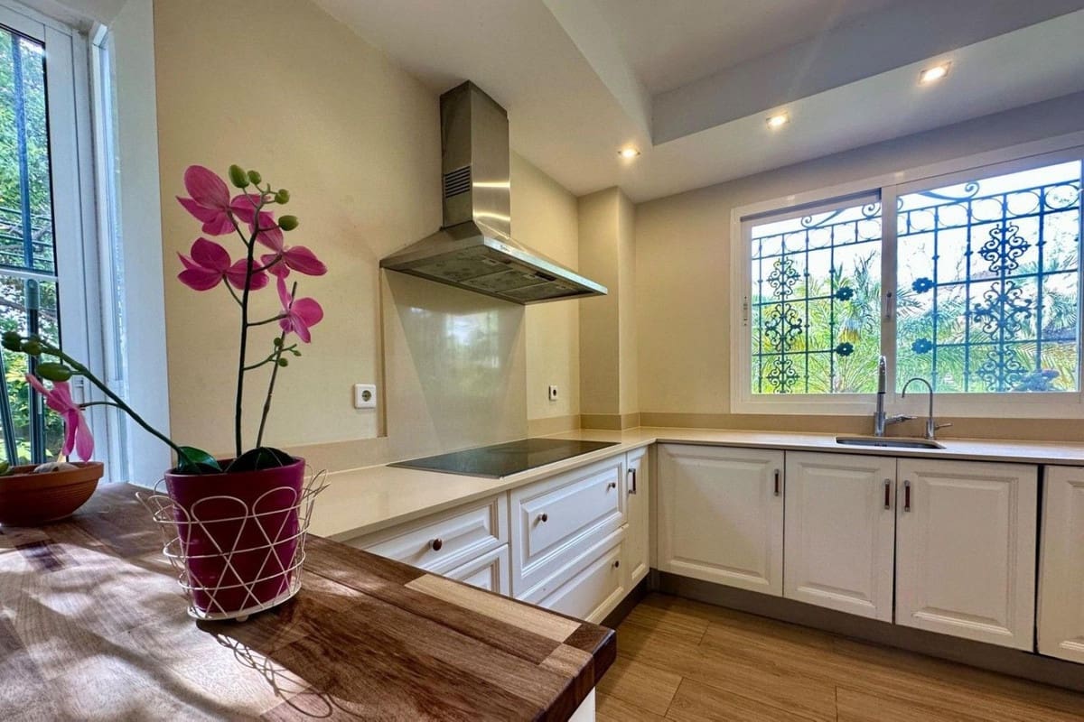 7 camera da letto Villa in vendita in Guadalmina - 1.695.000 € (Rif: 9077230)