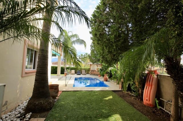 7 camera da letto Villa in vendita in Guadalmina Alta, Marbella - 1.695.000 € (Rif: 9077230)