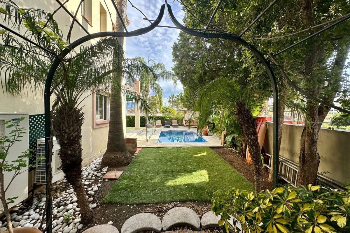 7 camera da letto Villa in vendita in Guadalmina - 1.695.000 € (Rif: 9077230)