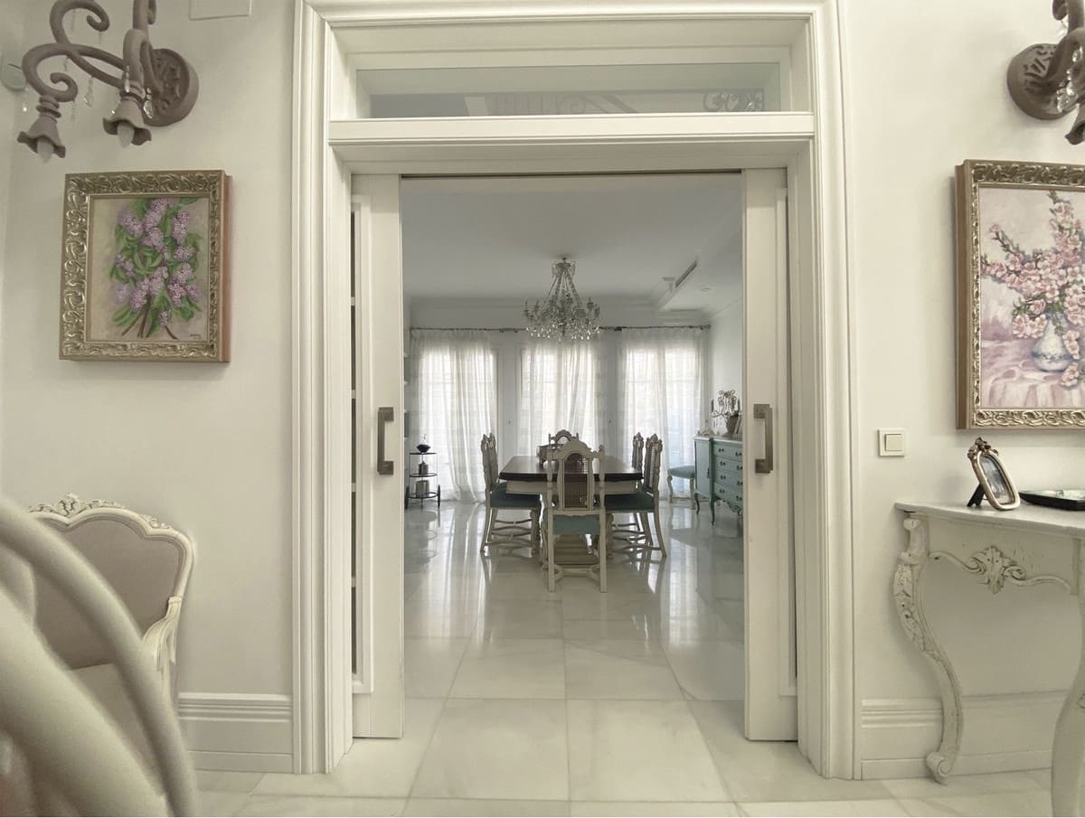 13 bedroom Villa for sale in Marbella with garage - € 4,400,000 (Ref: 9077241)