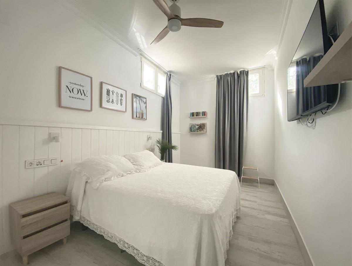 13 bedroom Villa for sale in Marbella with garage - € 4,400,000 (Ref: 9077241)