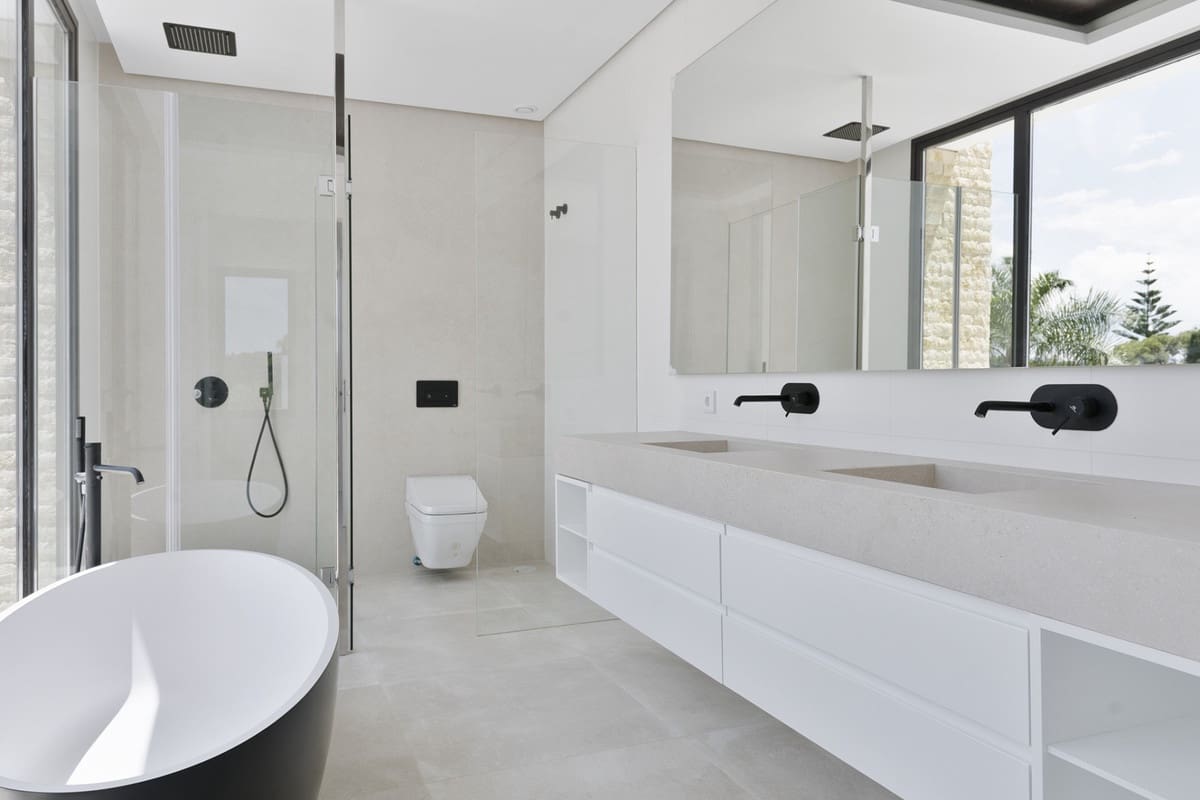 4 bedroom Villa for sale in Marbella - € 4,200,000 (Ref: 9077243)