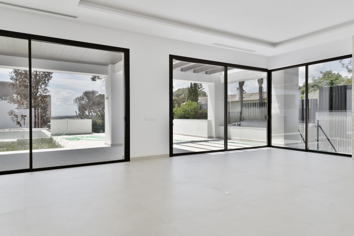 4 slaapkamer Villa te koop in Marbella - € 4.200.000 (Ref: 9077243)