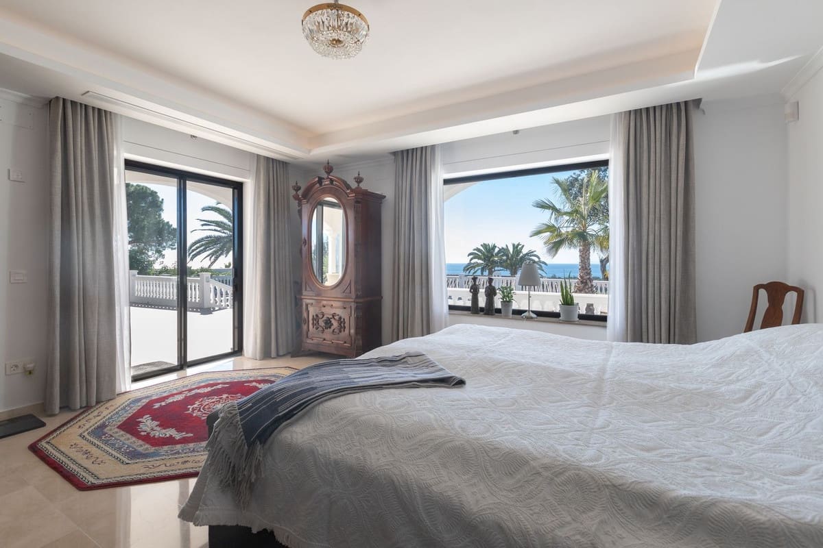 3 slaapkamer Villa te koop in Elviria met garage - € 3.750.000 (Ref: 9077247)