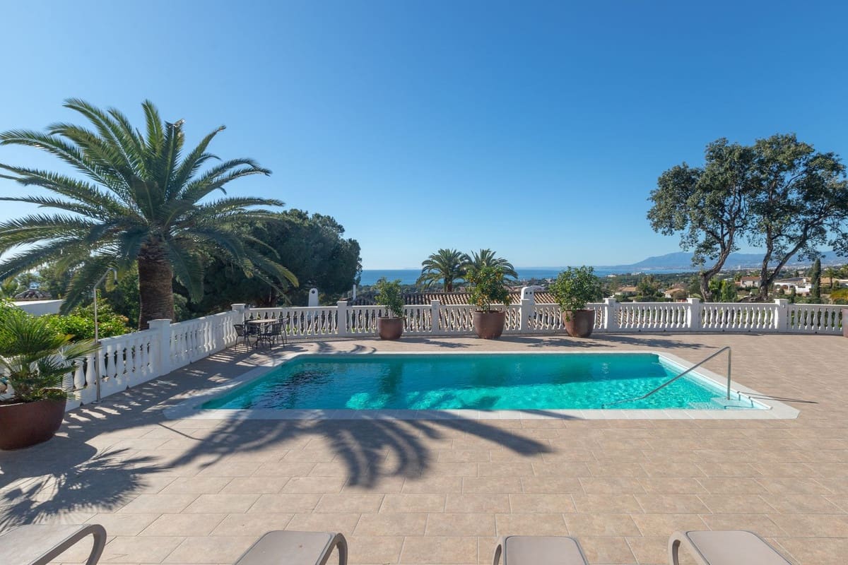 3 slaapkamer Villa te koop in Elviria met garage - € 3.750.000 (Ref: 9077247)