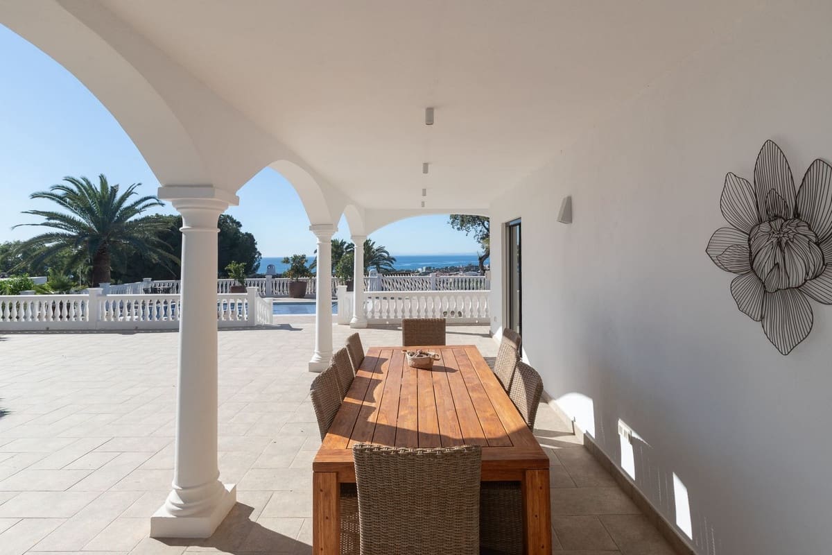 3 slaapkamer Villa te koop in Elviria met garage - € 3.750.000 (Ref: 9077247)