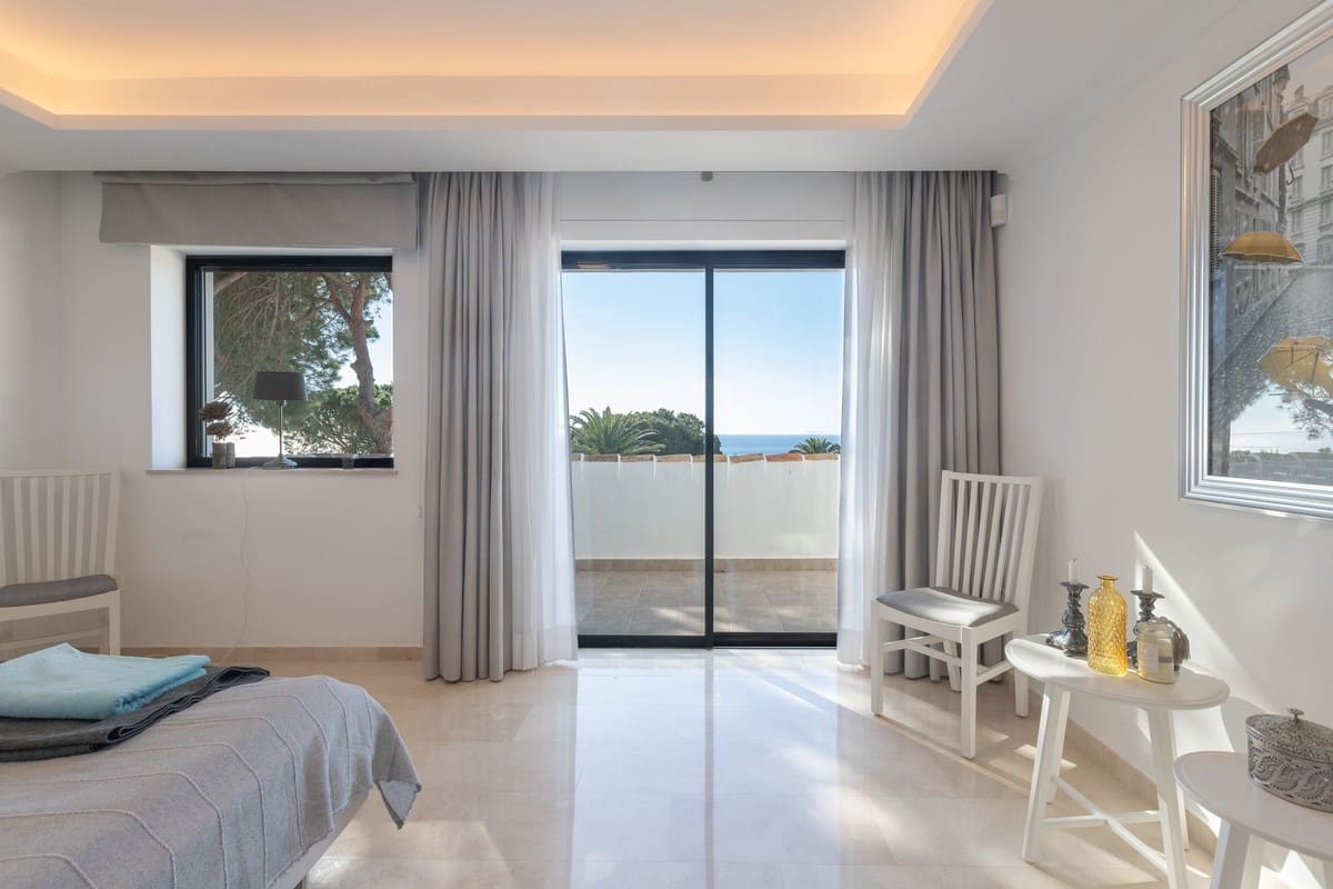 3 slaapkamer Villa te koop in Elviria met garage - € 3.750.000 (Ref: 9077247)