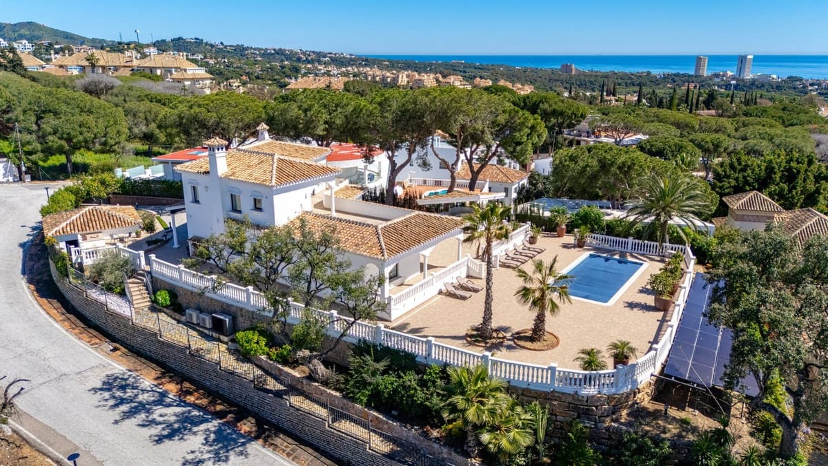 3 slaapkamer Villa te koop in Elviria met garage - € 3.750.000 (Ref: 9077247)