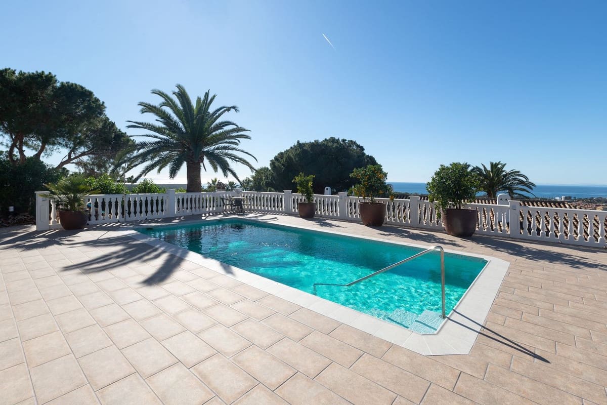 3 slaapkamer Villa te koop in Elviria met garage - € 3.750.000 (Ref: 9077247)